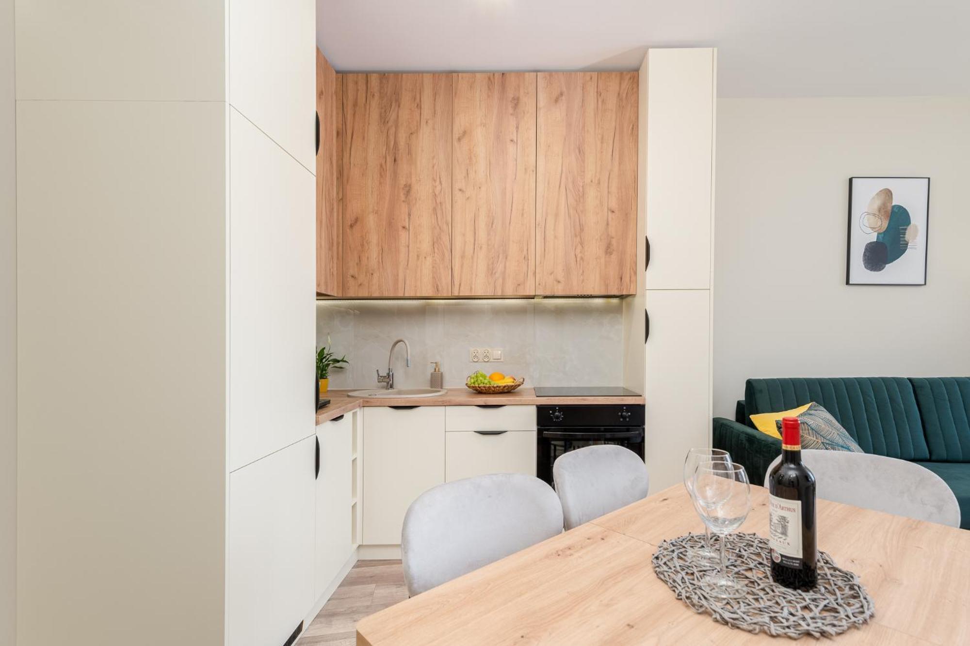 Basztowa By Vsi Apartment